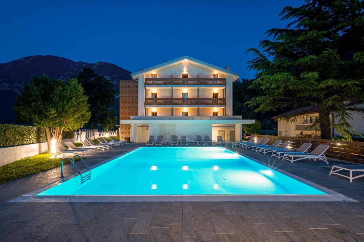 Hotel Trilago Trasaghis Экстерьер фото